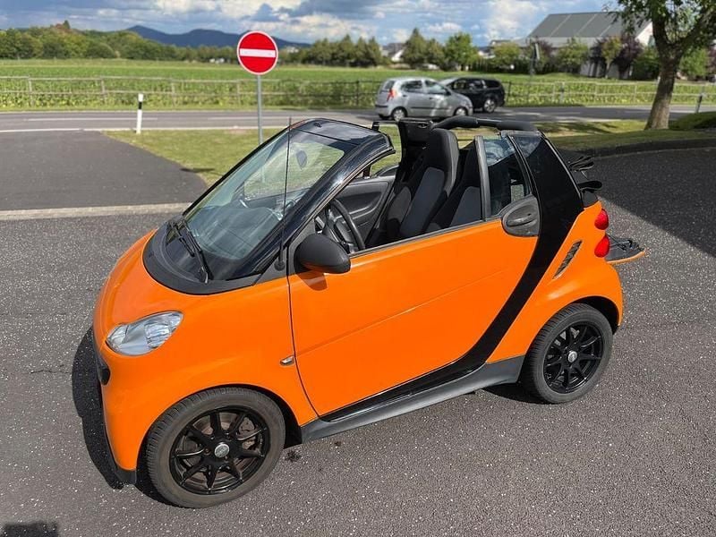 Blau Gebraucht 2012 Smart ForTwo Cabrio Pure Cabrio | 4.800 € (Guter Preis) - Bild 1/4