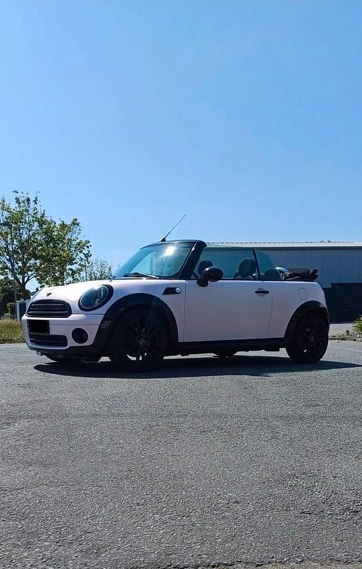 Usata Mini Cooper Cabriolet 120 CV (88 kW) 2009 Cabrio