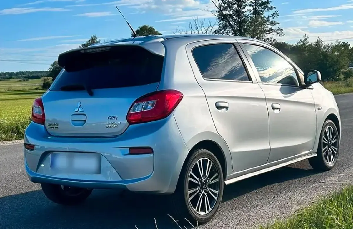 Gebraucht Mitsubishi Space Star Edition 80 PS (58 kW) 2019 Silber Kleinwagen