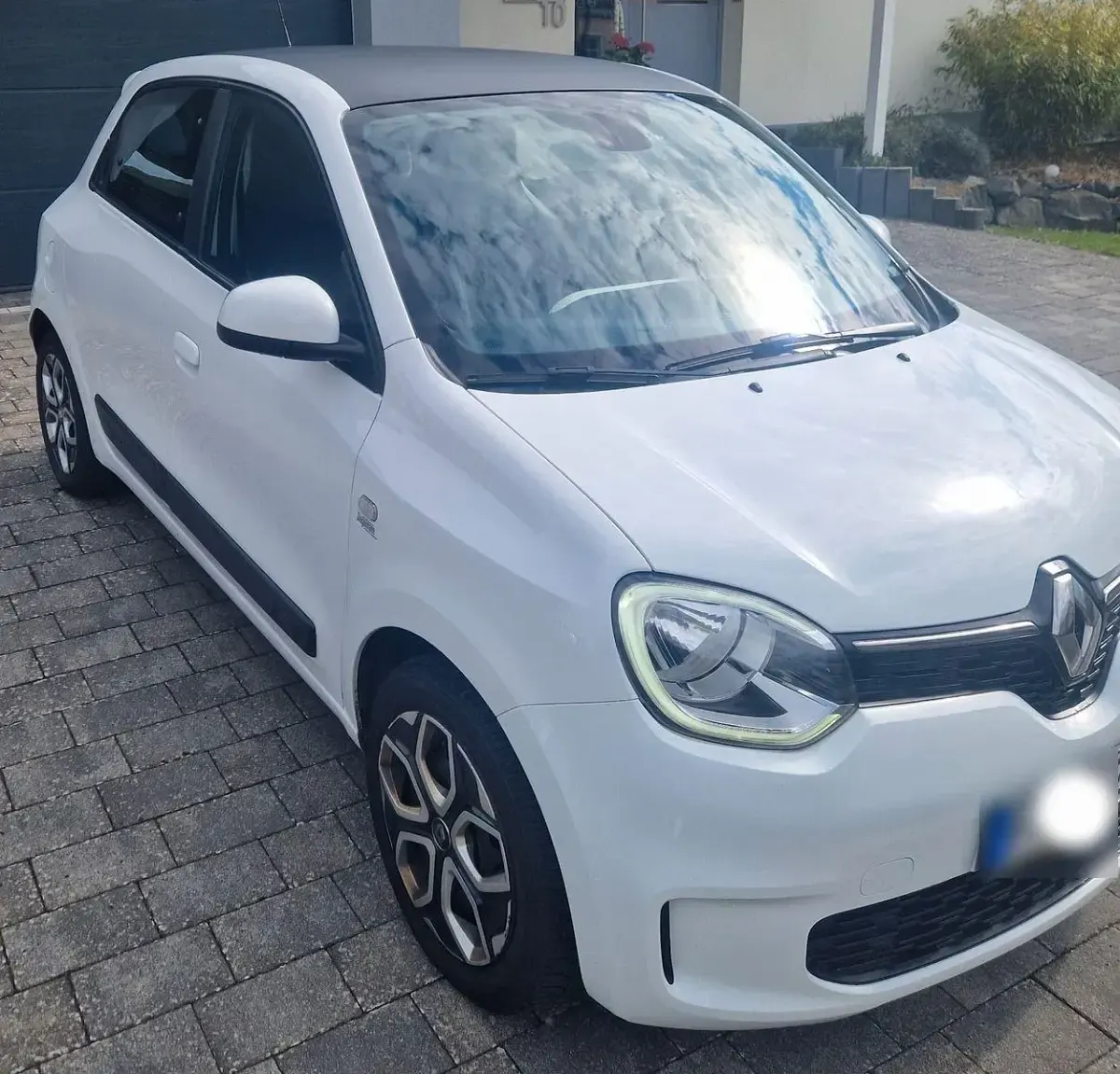 Gebraucht Renault Twingo Intens 73 PS (53 kW) 2020 Weiß Kleinwagen