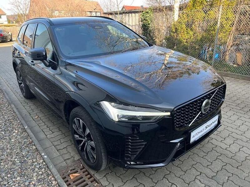 Gebraucht Volvo XC60 Plus 197 PS (144 kW) 2022 Schwarz SUV