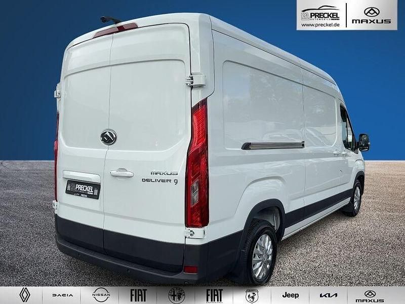 Neu Maxus V90 108 PS (79 kW) 2025 Weiß Van