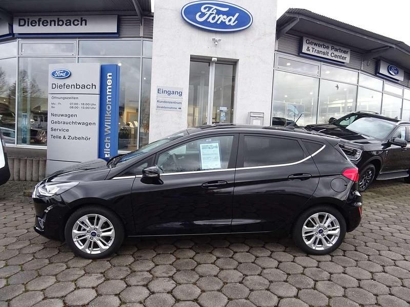 Gebraucht Ford Fiesta Titanium 125 PS (91 kW) 2022 Obsidianschwarz metallic Kleinwagen
