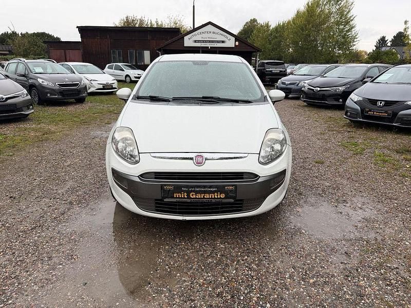 Gebraucht Fiat Punto Dynamic 77 PS (56 kW) 2010 Weiß Limousine