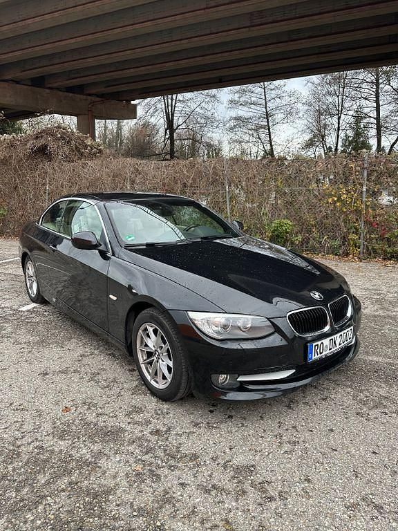 Schwarz Gebraucht 2011 BMW 318 Cabriolet Cabrio | 9.100 € (Superpreis) - Bild 1/4