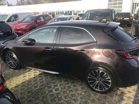 Gebraucht Toyota Corolla Team 140 PS (102 kW) 2023 Phantombraun metallic