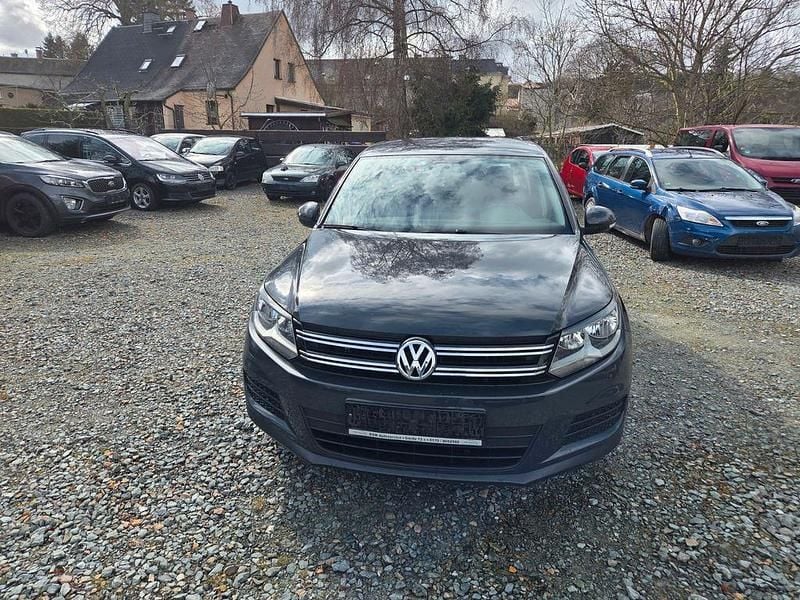 Gebraucht VW Tiguan Trendline 110 PS (80 kW) 2015 Grau SUV