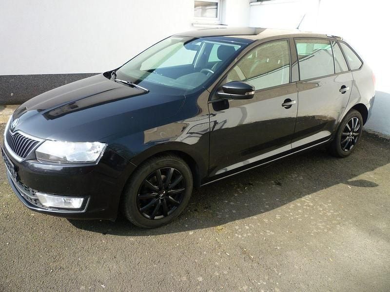 Gebraucht Skoda Rapid 90 PS (66 kW) 2017 Schwarz Kleinwagen
