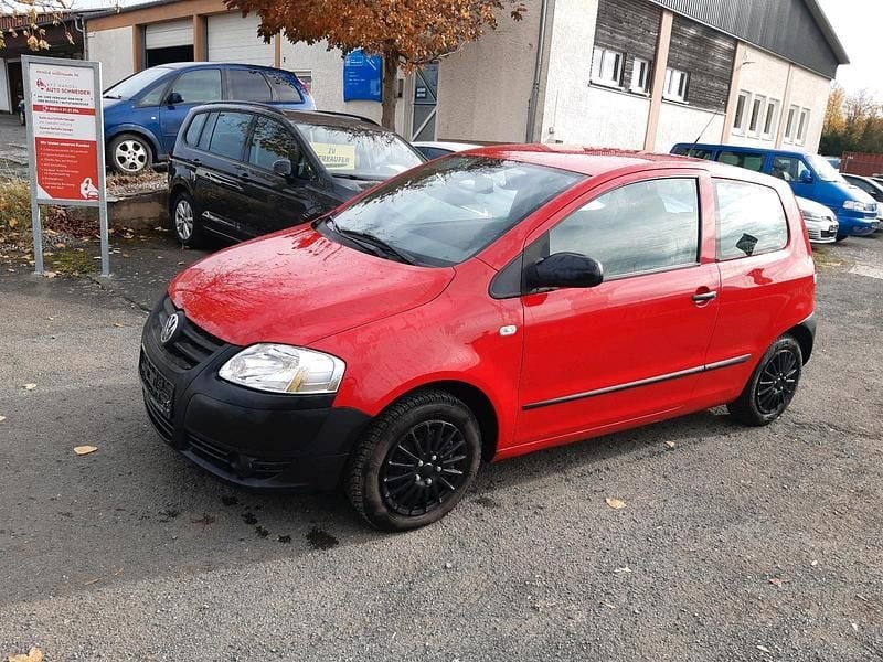 Rot Gebraucht 2009 VW Fox Kleinwagen | 1.999 € (Guter Preis) - Bild 1/4