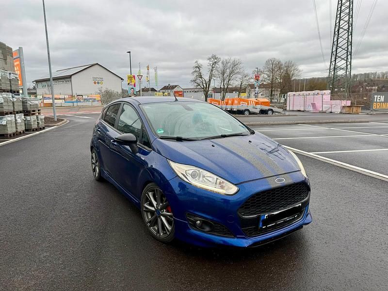 Gebraucht Ford Fiesta ST-Line 140 PS (102 kW) 2017 Blau Kleinwagen