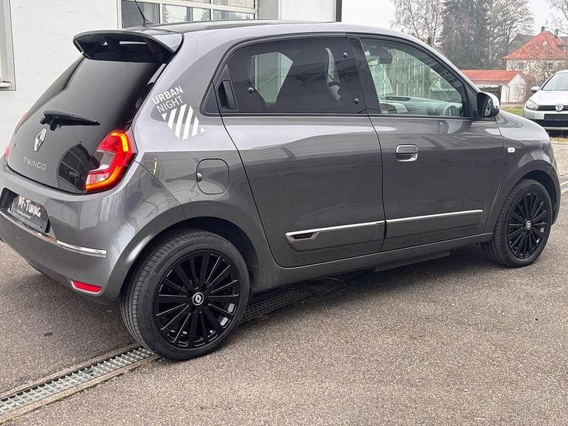 Gebraucht Renault Twingo Urban Night 60 kW (82 PS) 2022 Grau Kleinwagen