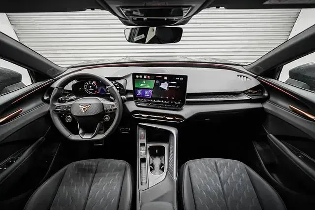 Neu Cupra Terramar 150 PS (110 kW) 2026 Timanfayagrau metallic (n7) timanfayagrau metallic (n7) SUV