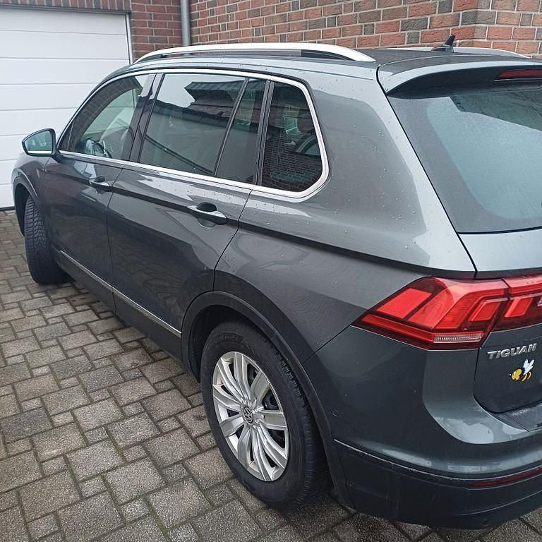 Gebraucht VW Tiguan Join 150 PS (110 kW) 2018 Grau SUV