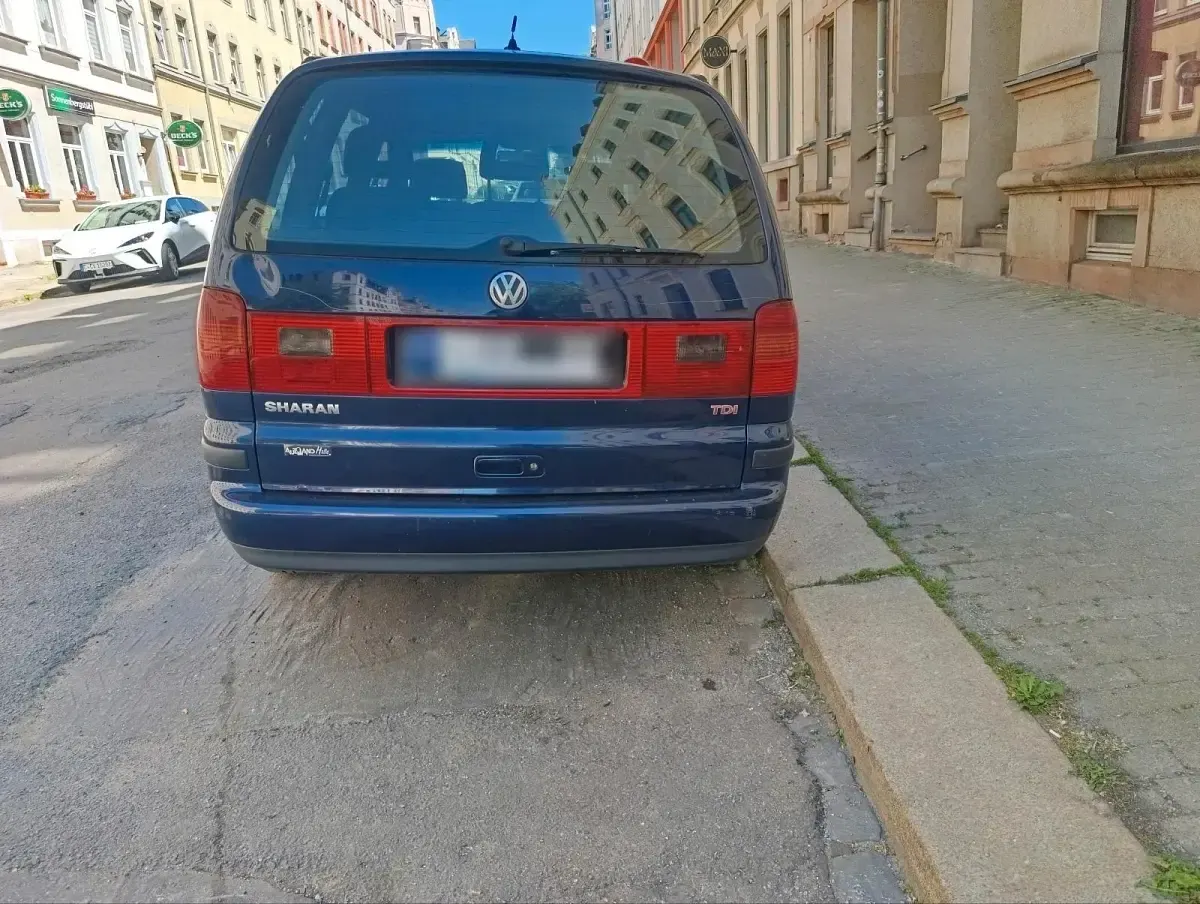 Gebraucht VW Sharan 115 PS (84 kW) 2003 Blau Van / Kleinbus