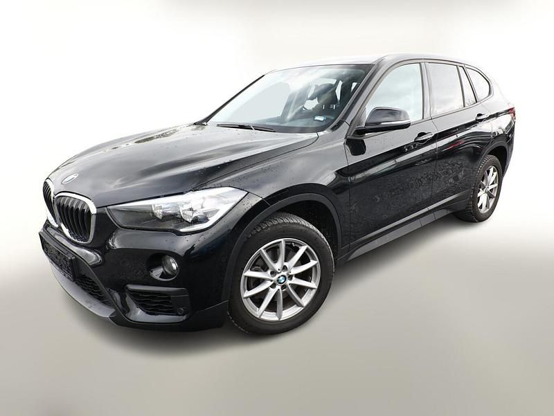 Farbe: Gebraucht 2019 BMW X1 Advantage SUV | 23.760 € (Etwas zu teuer) - Bild 1/1