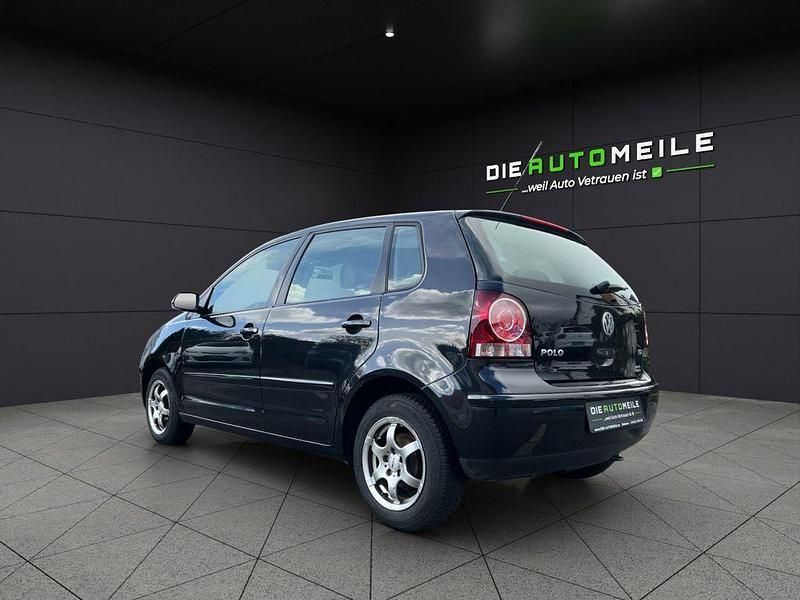 Gebraucht VW Polo Comfortline 69 PS (50 kW) 2007 Schwarz Kleinwagen