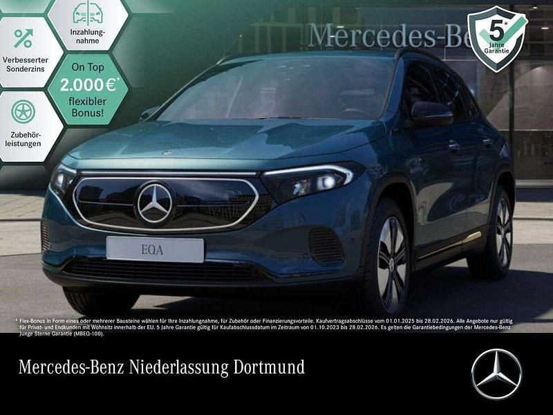 Blau Gebraucht 2022 Mercedes EQA250 Advanced Plus SUV | 33.890 € (Fairer Preis) - Bild 1/3