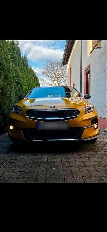 Używany Kia XCeed Launch Edition 204 KM (150 kW) 2019 Beżowy SUV
