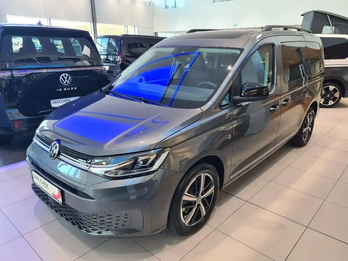 Gebraucht VW Caddy Maxi Dark Label 122 PS (89 kW) 2026 Grau Van / Kleinbus