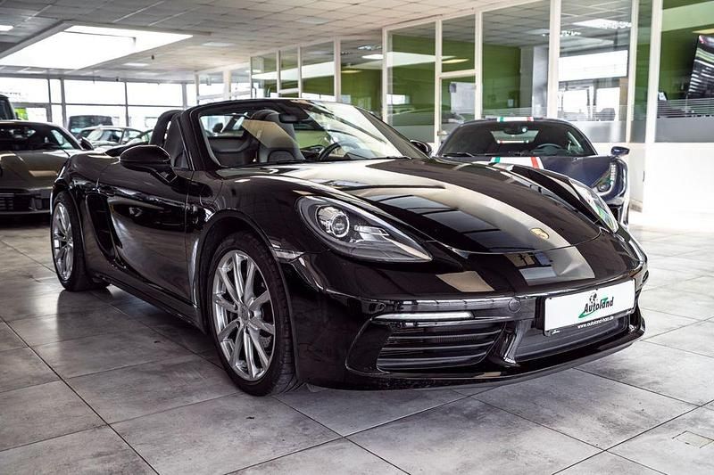 Second-hand Porsche Boxster 375 CP (275 kW) 2017 Negru Cabrio