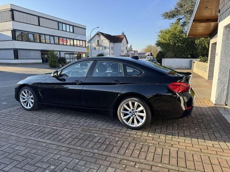 Gebraucht BMW 420 Coupé Sport Line 190 PS (139 kW) 2018 Schwarz Coupé