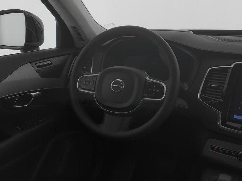 Gebraucht Volvo XC90 Ultimate 235 PS (172 kW) 2022 Schwarz onyx black / metallic SUV