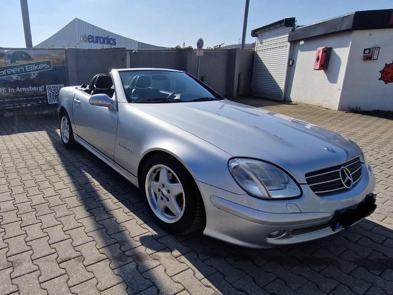 Silber Gebraucht 2000 Mercedes SLK230 Cabrio | 5.500 € (Fairer Preis) - Bild 1/4