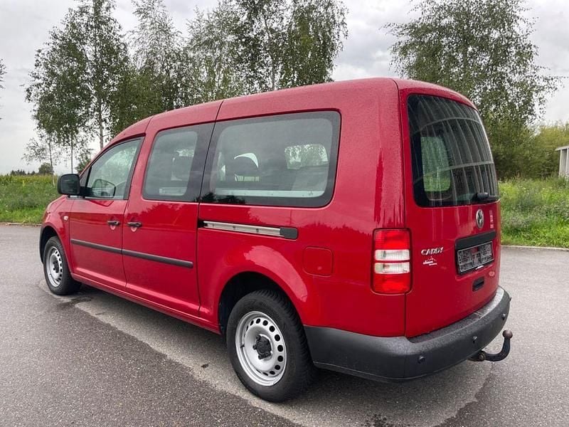 Usata VW Caddy 109 CV (80 kW) 2015 Rosso Monovolume