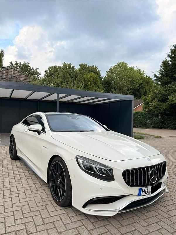 Weiß Gebraucht 2015 Mercedes S63 AMG AMG Coupé | 76.000 € (Fairer Preis) - Bild 1/4