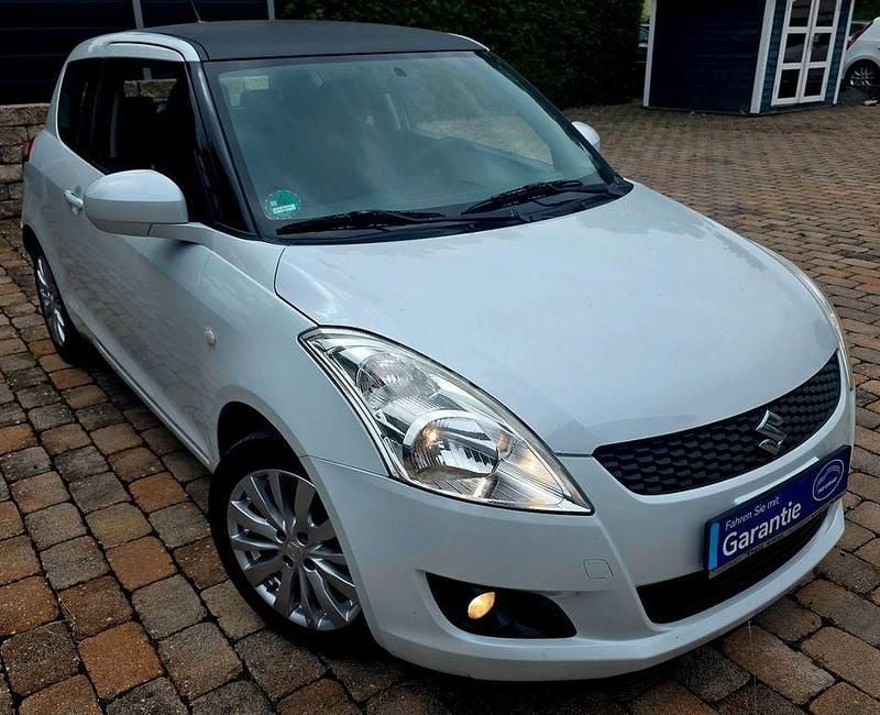 Gebraucht Suzuki Swift 94 PS (69 kW) 2011 Weiß Kleinwagen