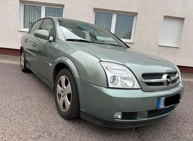 Gebraucht Opel Vectra 147 PS (108 kW) 2003 Kleinwagen