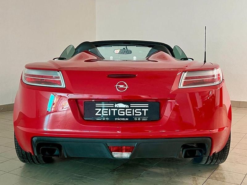Gebraucht Opel GT 264 PS (194 kW) 2008 Rot Cabrio
