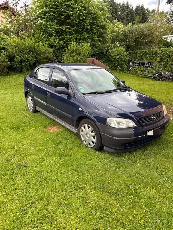 Gebraucht Opel Astra 75 PS (55 kW) 2000 Blau Limousine