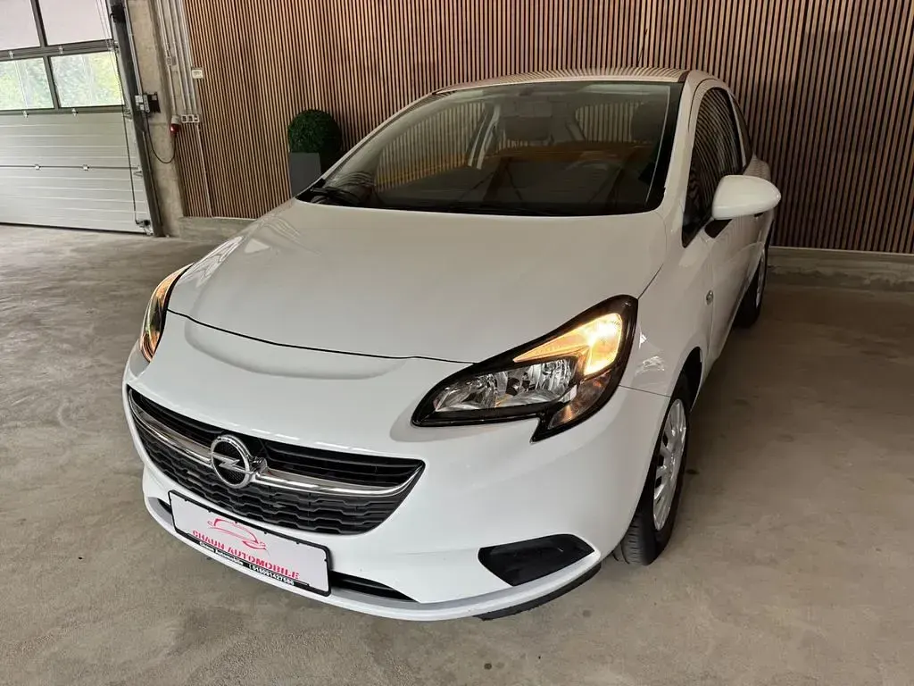 Gebraucht Opel Corsa Selection 69 PS (50 kW) 2015 Weiß Kleinwagen