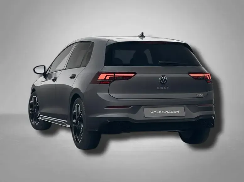 Neu VW Golf VIII R-line 150 PS (110 kW) 2026 Urano grau Limousine