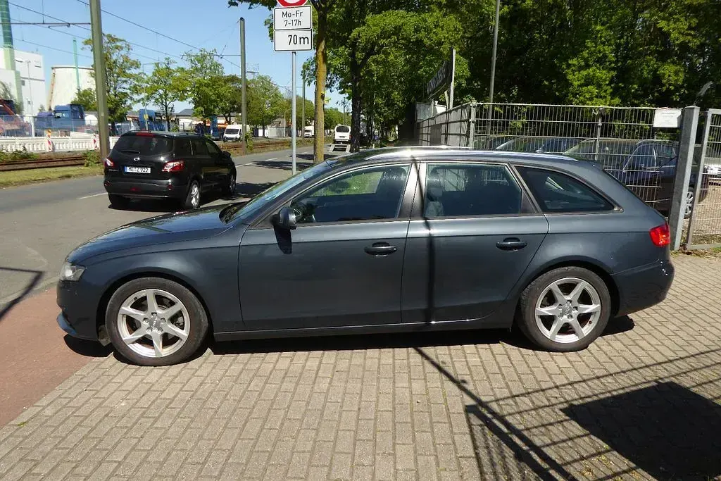Second-hand Audi A4 Ambition 143 CP (105 kW) 2011 Gri Break