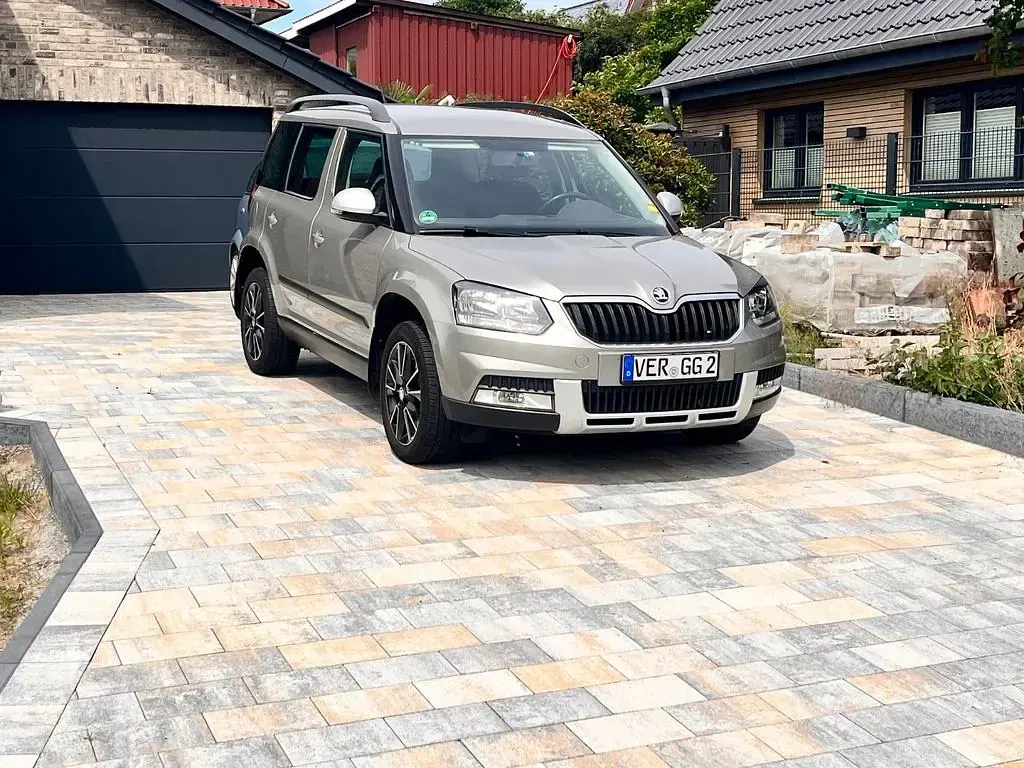 Gebraucht Skoda Yeti Cool Edition 150 PS (110 kW) 2016 SUV