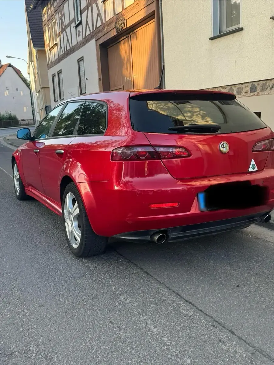 Gebraucht Alfa Romeo 159 200 PS (147 kW) 2011 Rot Limousine