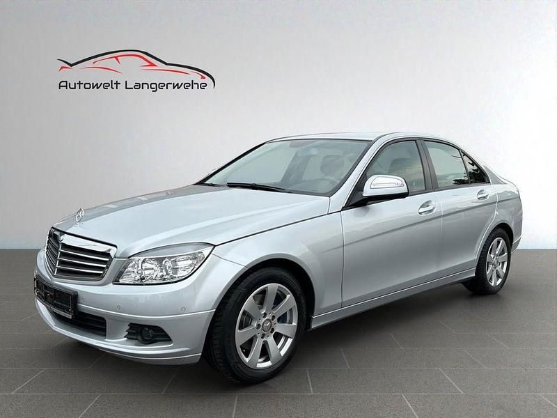 Silber Gebraucht 2008 Mercedes C180 Limousine | 10.999 € (Etwas zu teuer) - Bild 1/4