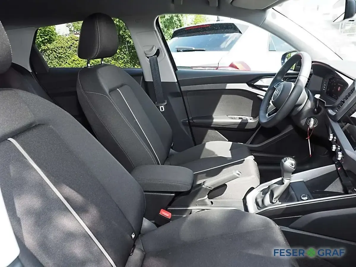 Gebraucht Audi A1 Sportback Advanced Plus 116 PS (85 kW) 2025 Mythosschwarz metallic Kleinwagen