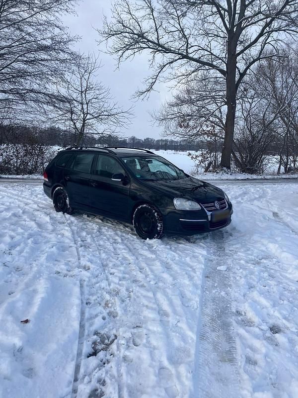 Gebraucht VW Golf VI 110 PS (80 kW) 2009 Schwarz Kleinwagen