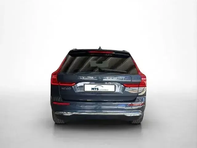 Gebraucht Volvo XC60 Plus 197 PS (144 kW) 2023 Blau SUV