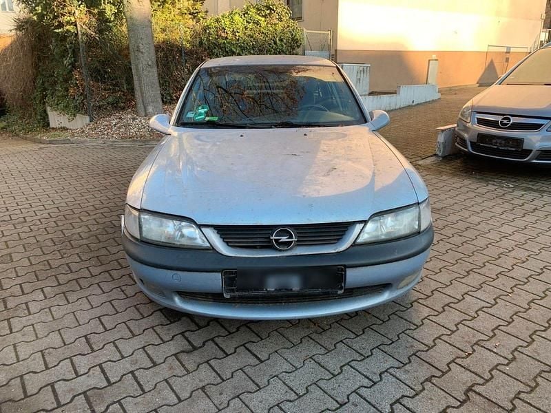 Blau Gebraucht 1999 Opel Vectra Limousine | 500 € (Superpreis) - Bild 1/4