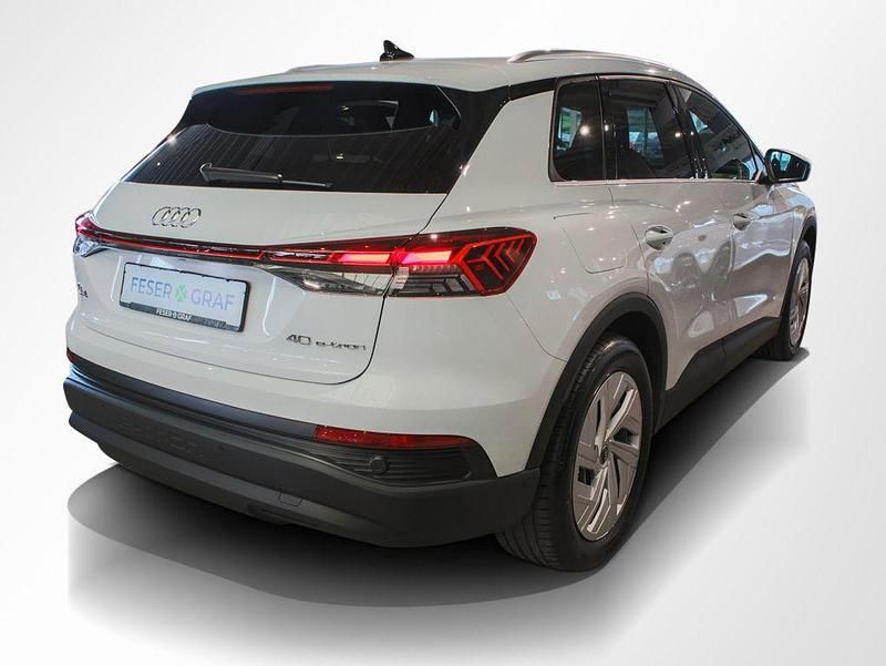 Gebraucht Audi Q4 e-tron Ambiente 150 kW (204 PS) 2023 Gletscherweiß SUV