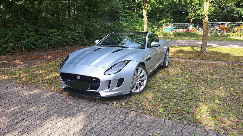 Silber Gebraucht 2015 Jaguar F-Type R Coupé | 56.000 € - Bild 1/4