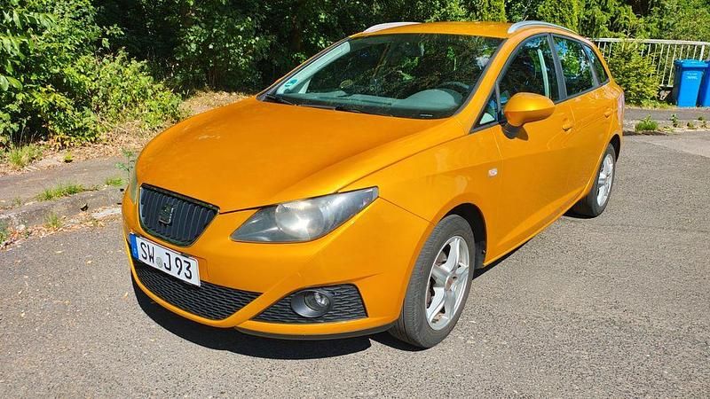 Gold Gebraucht 2010 Seat Ibiza Style Limousine | 2.800 € (Guter Preis) - Bild 1/4