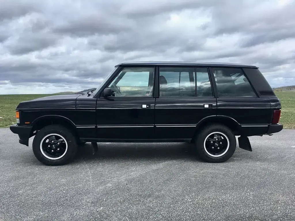 Gebraucht Land Rover Range Rover Classic 203 PS (149 kW) 1993 Schwarz SUV