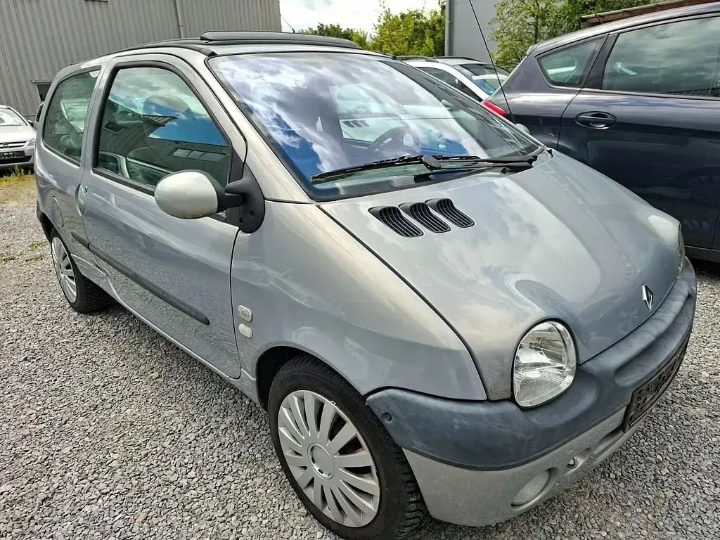 Używany Renault Twingo Initiale 75 KM (55 kW) 2004 Srebrny Hatchback