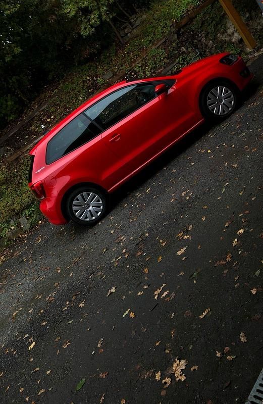 Gebraucht VW Polo 69 PS (50 kW) 2010 Rot Kleinwagen