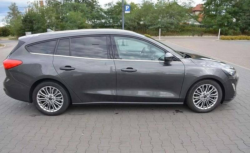 Gebraucht Ford Focus Titanium 150 PS (110 kW) 2019 Grau Limousine